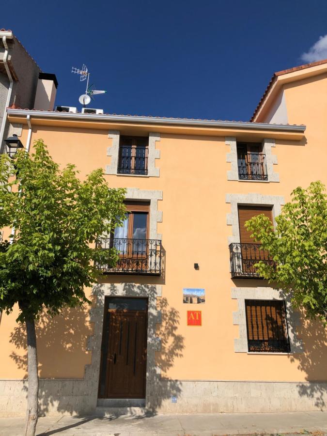 Apartamentos Turisticos Escorraladas Baltanas Exterior photo